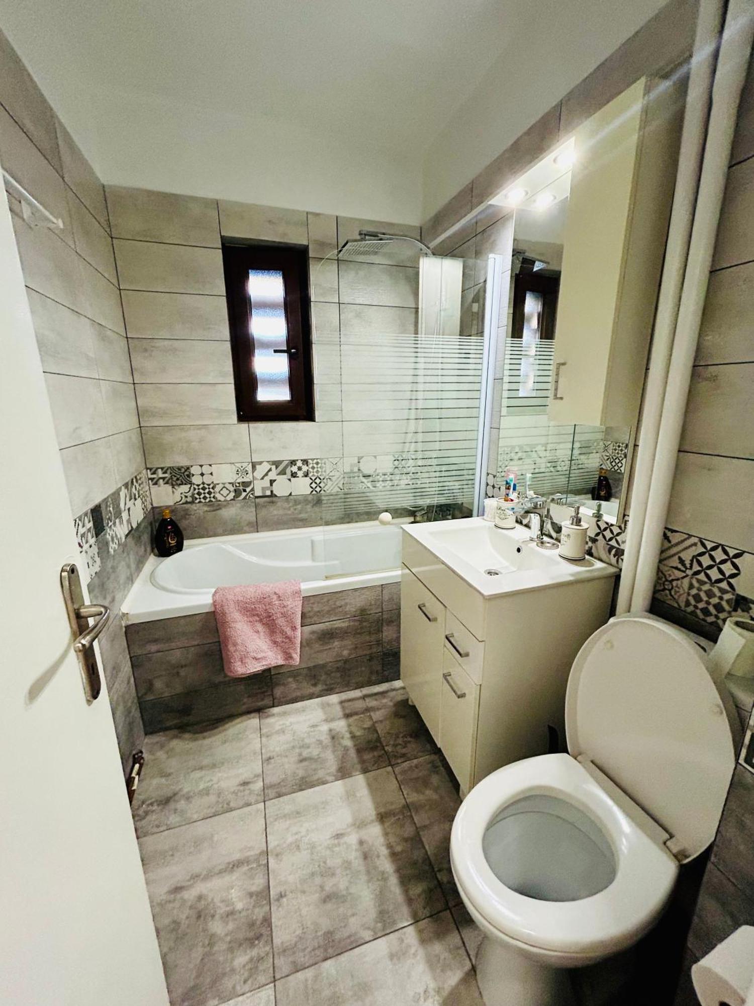 Snug Apartament Iasi Eksteriør bilde